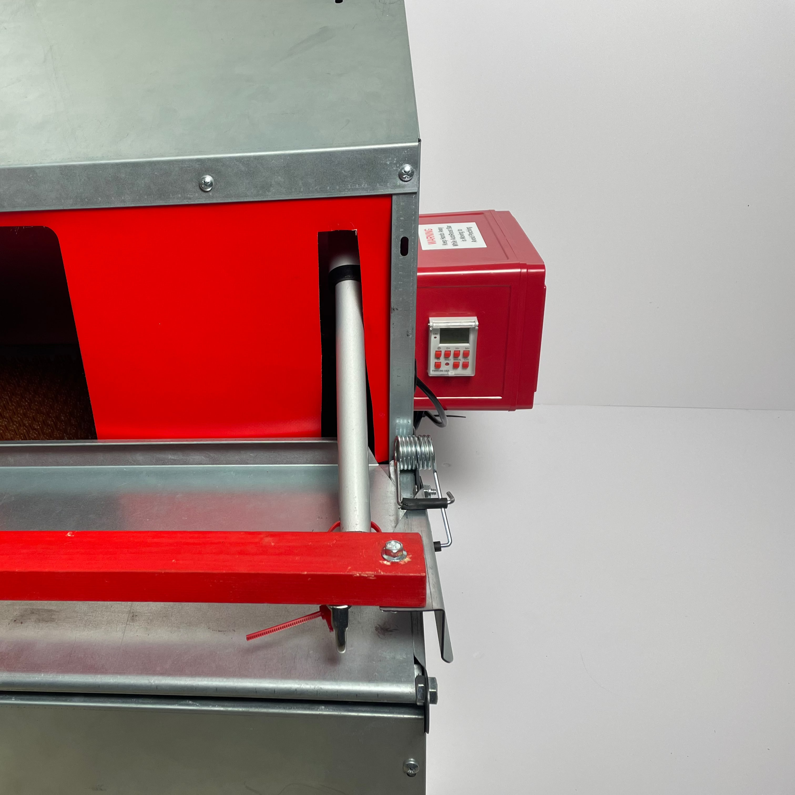 AutoRoost 3.0 (Opens & Closes Your Nest Box) - SHIPS DECEMBER 15