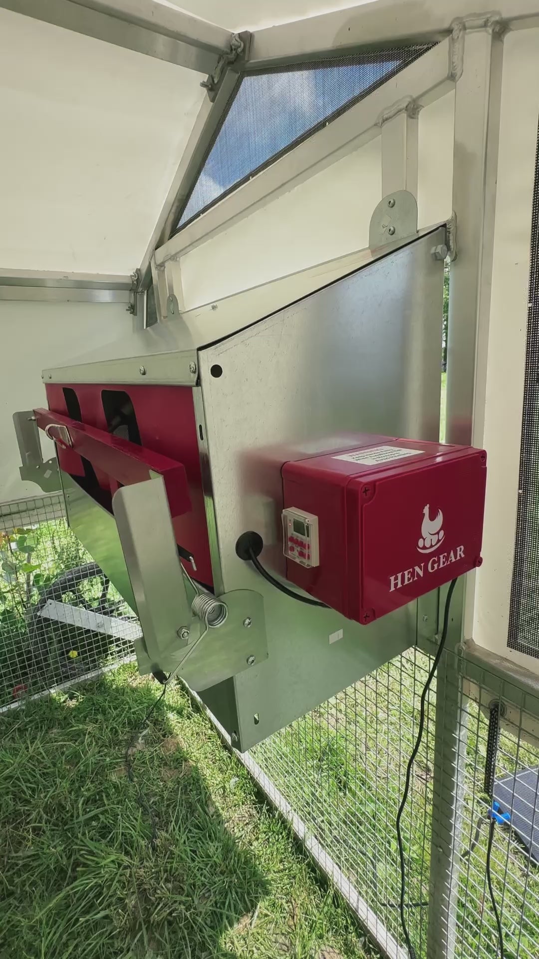 AutoRoost 3.0 (Opens & Closes Your Nest Box)