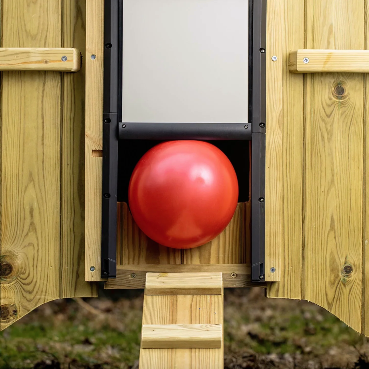 ChickenGuard Pro with Self-Locking Door Kit