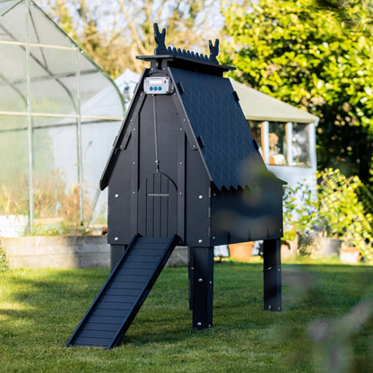 ChickenGuard Pro with Self-Locking Door Kit